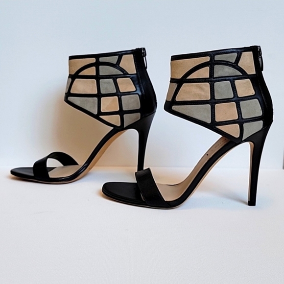 Via Spiga. Black Leather & Suede High Heels. 4" Stilleto. Sexy Heels. High Heels - Picture 2 of 4